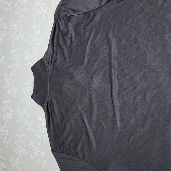 Old Navy Active Shirt - Picture 9 of 9